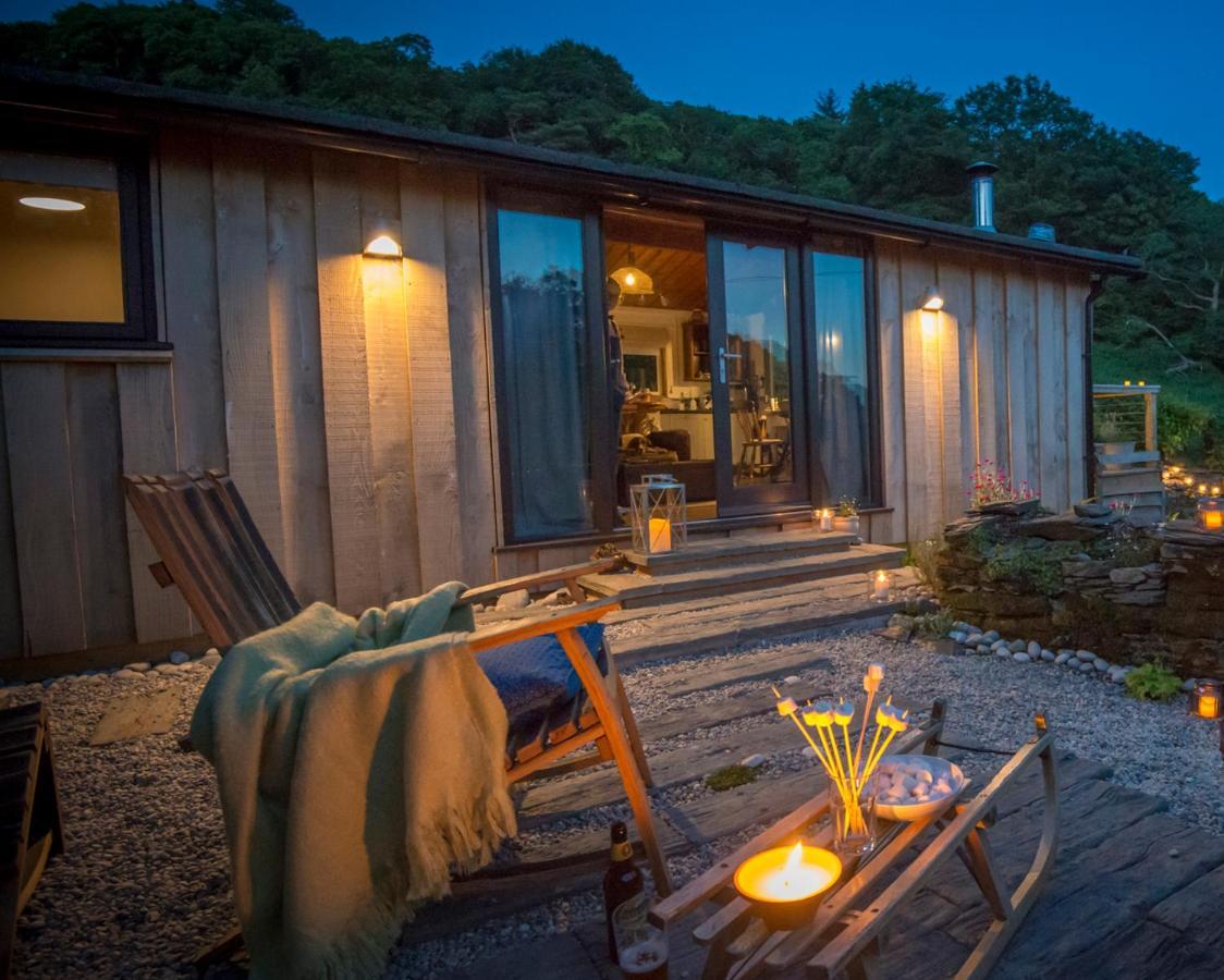 Little Kestrel Cabin Pennal Exterior photo